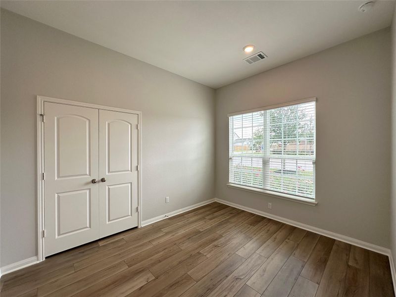 Spacious, unfurnished interior of a new home in , Jarrell (Image 7).
