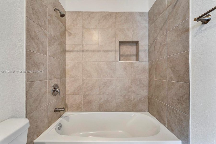 Image 27 of a home in .