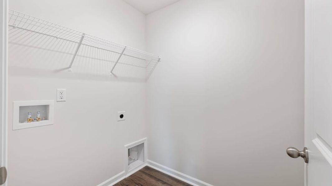 Spacious, unfurnished interior of a new home in Harrier Point, Woodruff (Image 31).