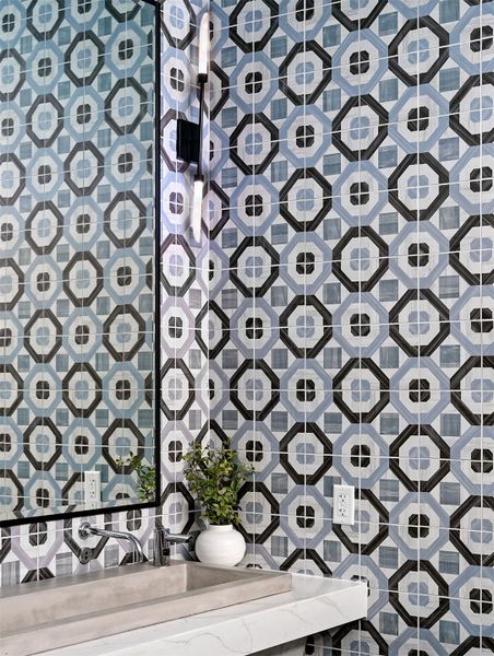 Image 17 of a home in La Cima 50'.