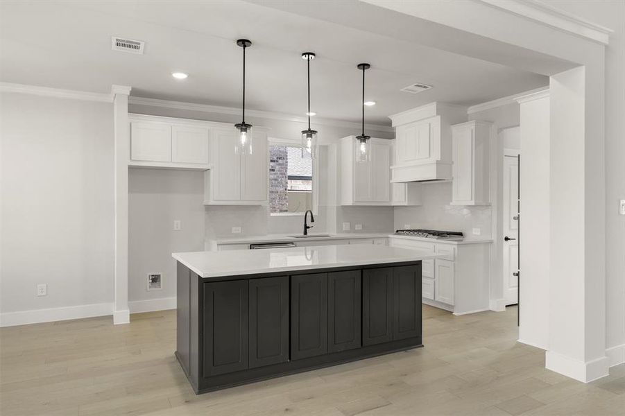 10. 2716 Warm Springs - Kitchen (2)