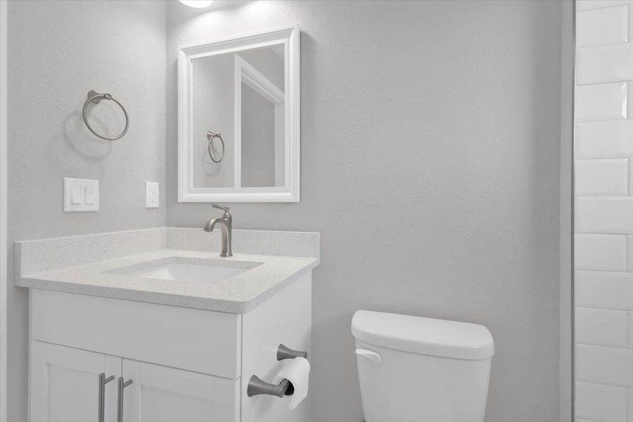 21-GG3A1238 21-GG3A1238