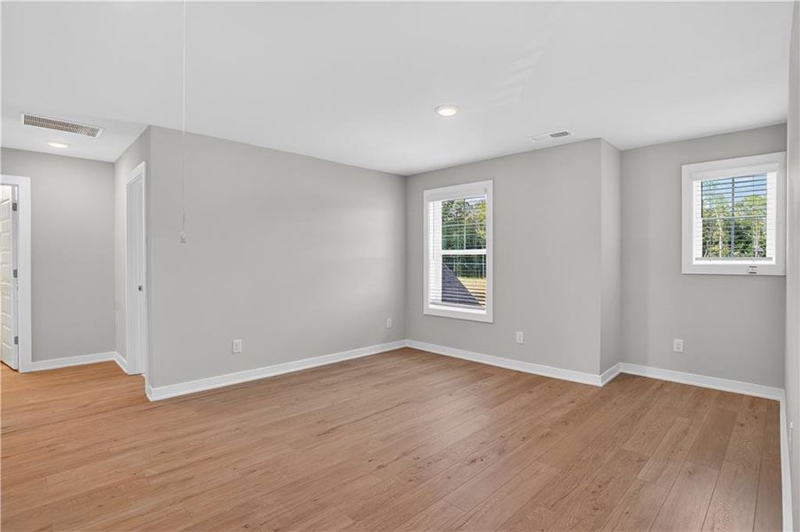 Spacious, unfurnished interior of a new home in , Villa Rica (Image 21).