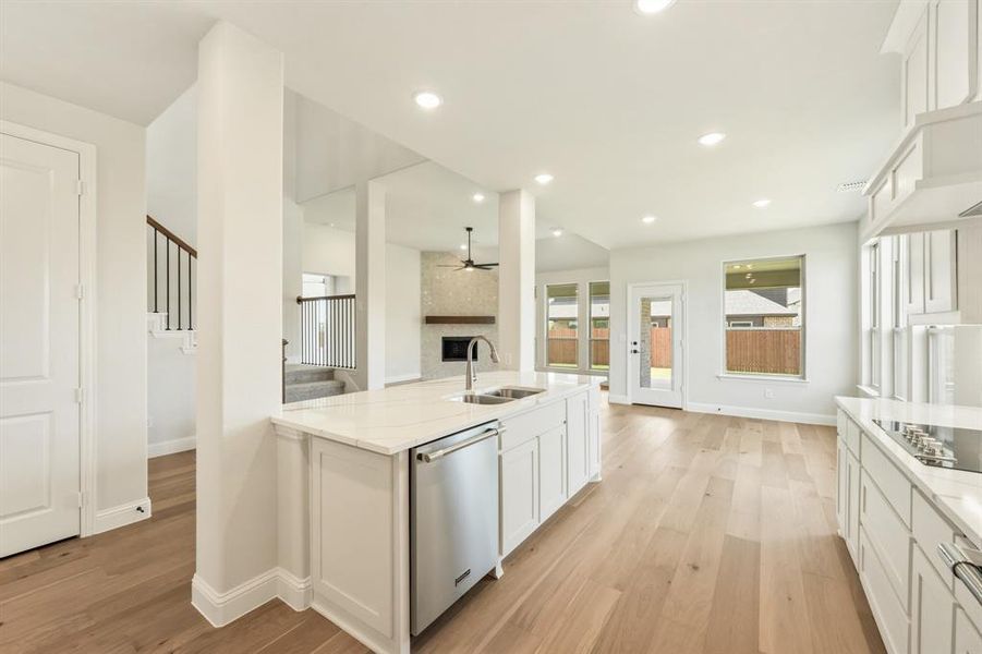 Furnished interior view inside a new home in The Oasis at North Grove 75-80, Waxahachie (Image 15). Furnished interior view inside a new home in The Oasis at North Grove 75-80, Waxahachie (Image 15).