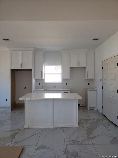 Image 11 of a home in .