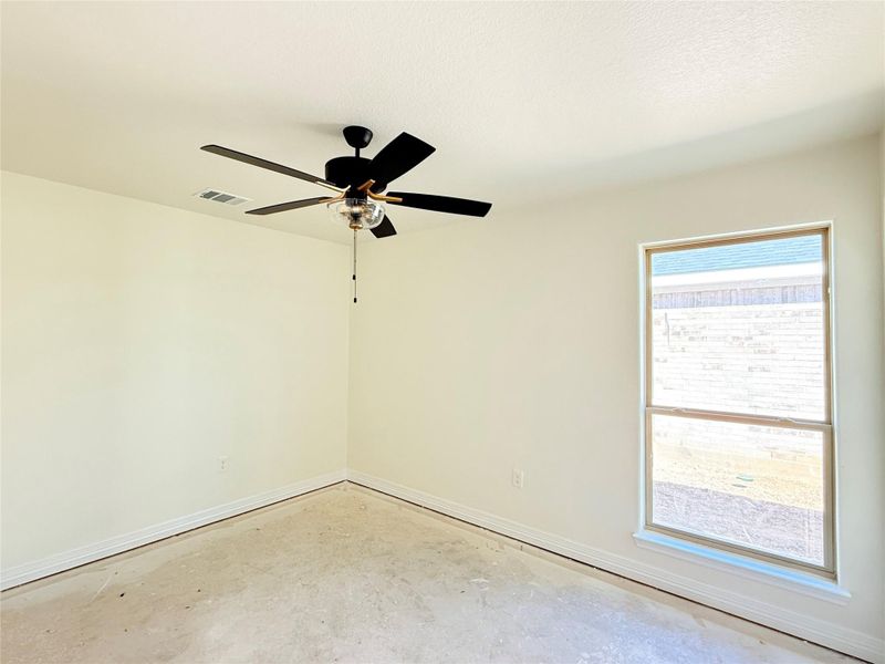 Spacious, unfurnished interior of a new home in , Belton (Image 10).