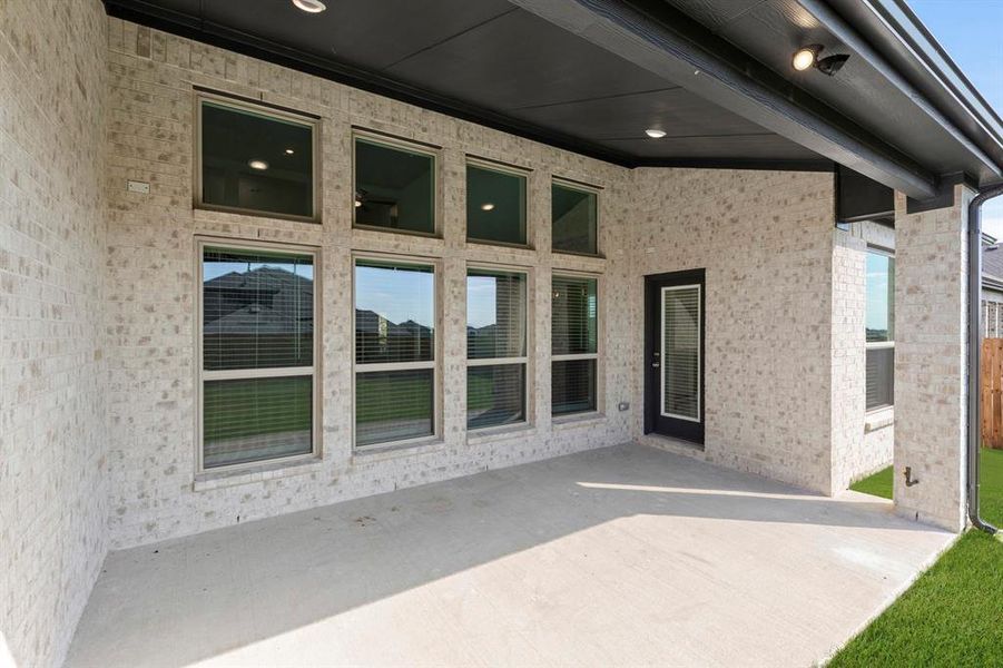 25. 2509 Rolling - Patio 25. 2509 Rolling - Patio