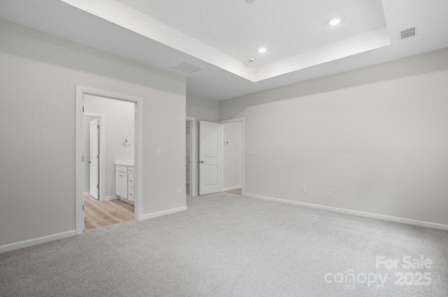 Spacious, unfurnished interior of a new home in , Statesville (Image 26).