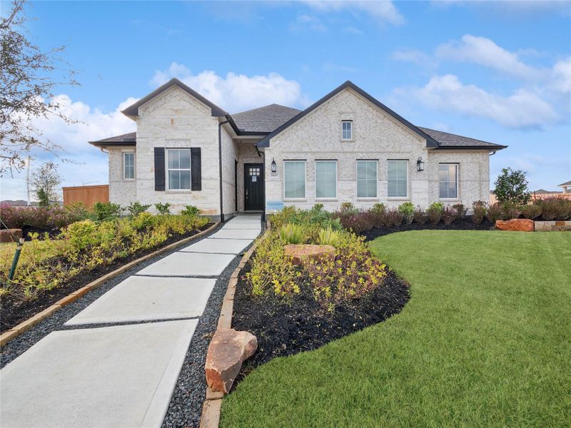 Multi-gen home! Stunning Pasadena ESP design by K. Hovnanian Homes in elevation RA built in River Ranch Estates. Multi-gen home! Stunning Pasadena ESP design by K. Hovnanian Homes in elevation RA built in River Ranch Estates.