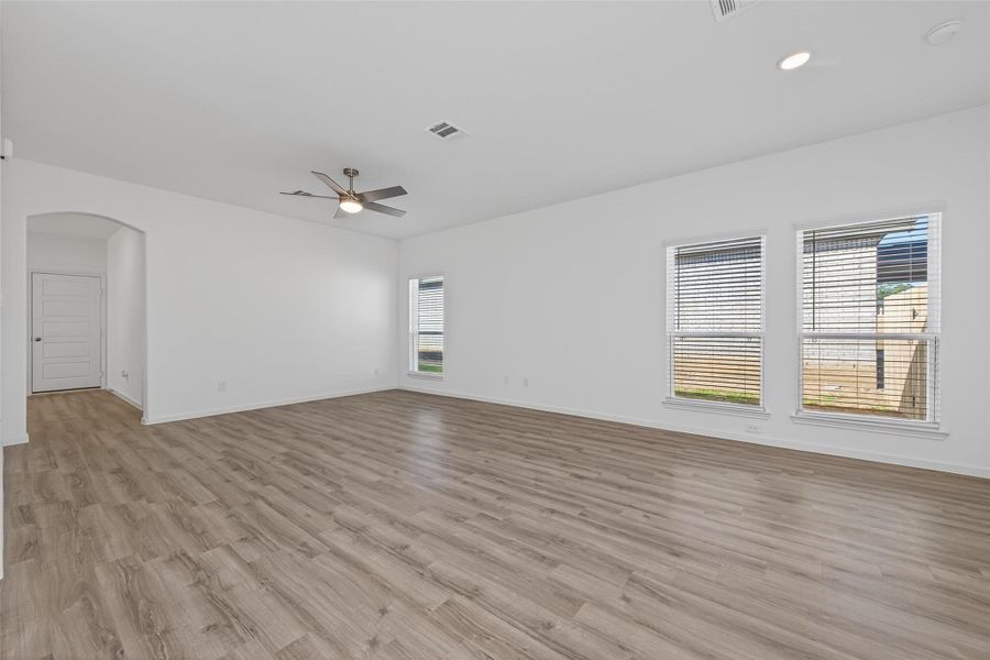 Spacious, unfurnished interior of a new home in Enclave at Willis, Willis (Image 24).