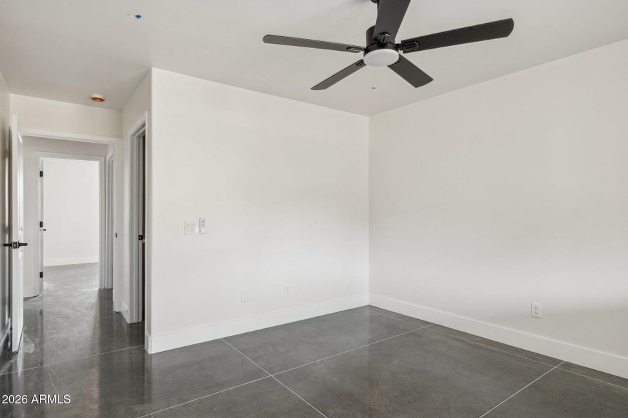 21-web-or-mls-46210-n-36th-ave