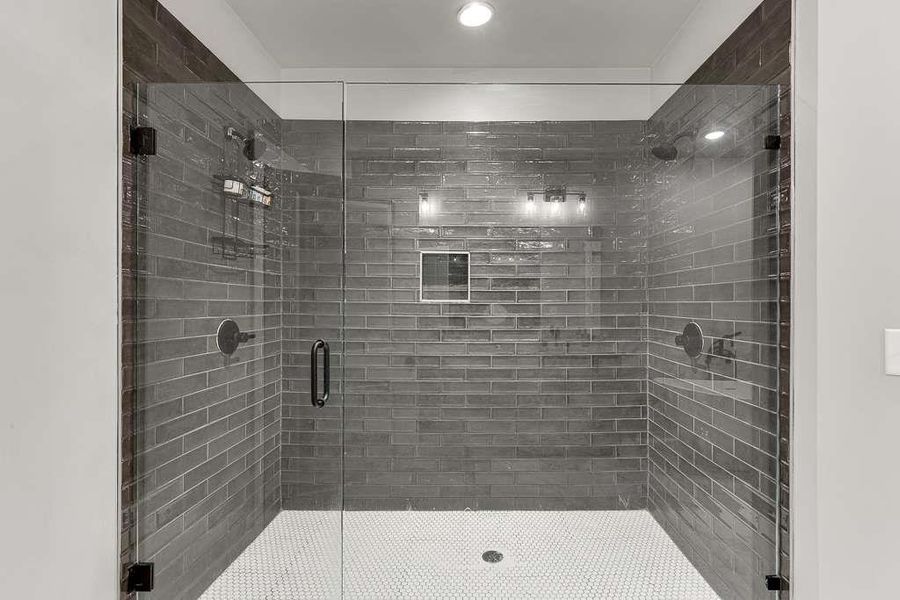 Image 38 of a home in .