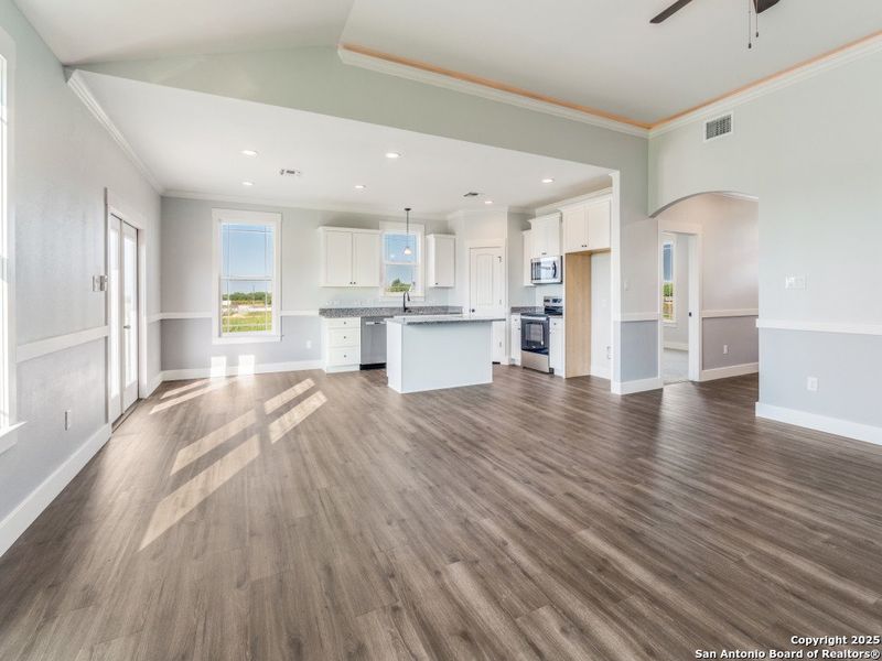 Spacious, unfurnished interior of a new home in Marion Park, Marion (Image 10).