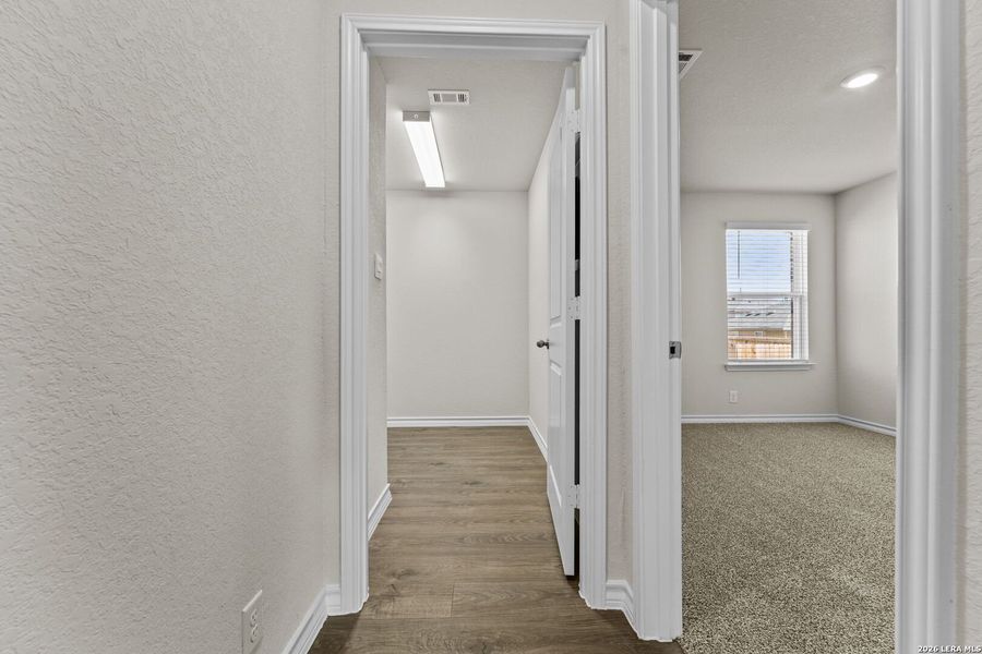 Spacious, unfurnished interior of a new home in Steele Creek, Cibolo (Image 13).