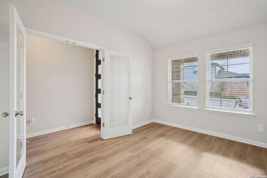 Spacious, unfurnished interior of a new home in Sagebrooke - Premier Series, San Antonio (Image 36).