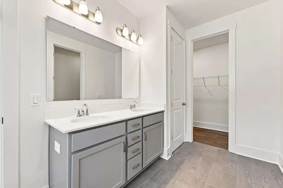 Furnished interior view inside a new home in , Ravenel (Image 11).