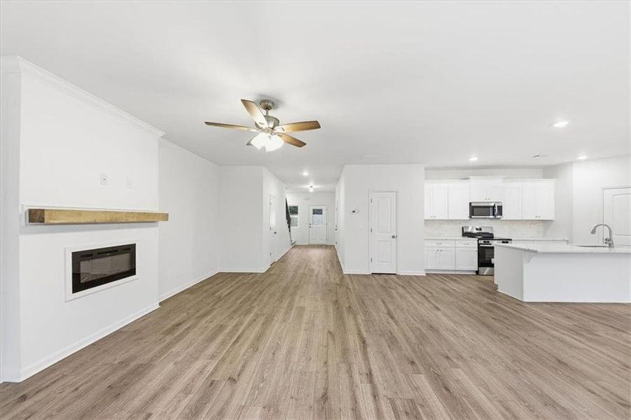 Spacious, unfurnished interior of a new home in , Carrollton (Image 17).