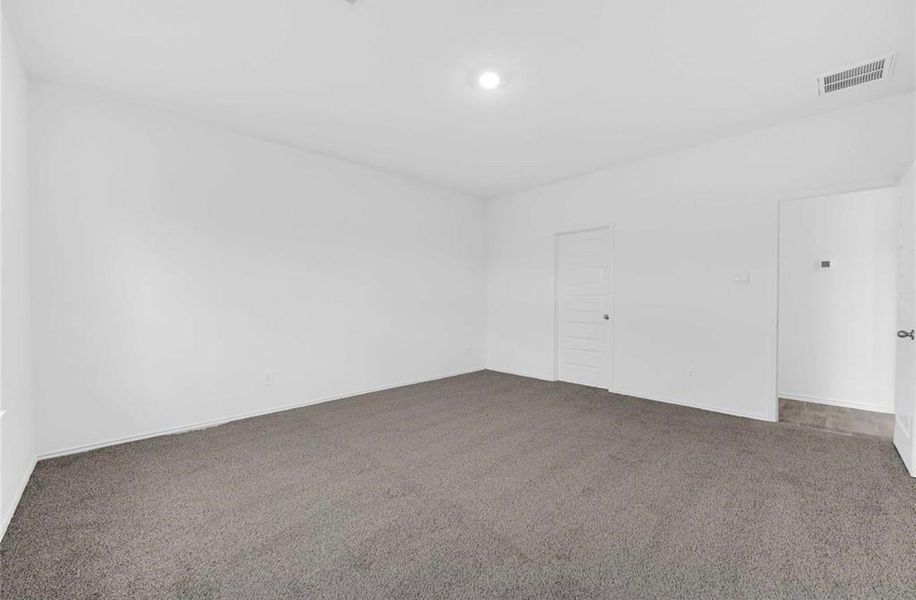 Spacious, unfurnished interior of a new home in , Sealy (Image 14).