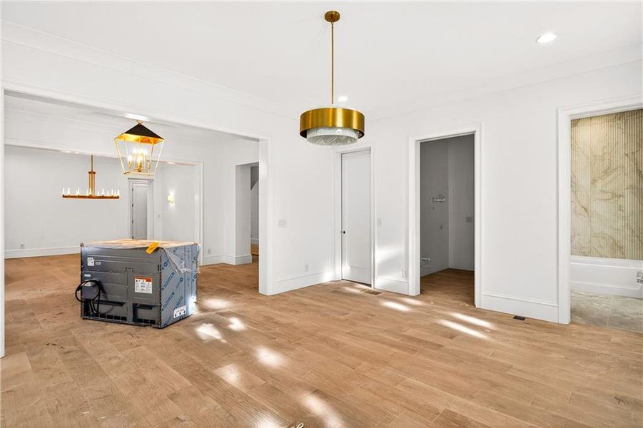 Spacious, unfurnished interior of a new home in , Atlanta (Image 23).