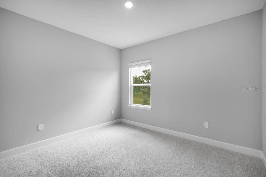 Spacious, unfurnished interior of a new home in Timber Ridge, Plant City (Image 29).