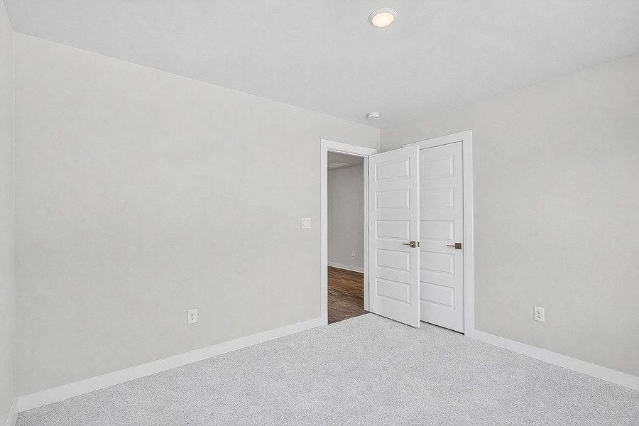 Spacious, unfurnished interior of a new home in The Manor at Gainesville Township, Gainesville (Image 17).