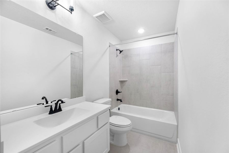 Furnished interior view inside a new home in Jordan Ranch – 60', Brookshire (Image 6). Furnished interior view inside a new home in Jordan Ranch – 60', Brookshire (Image 6).