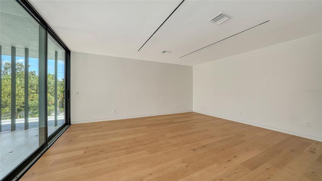 Spacious, unfurnished interior of a new home in , Sarasota (Image 19). Spacious, unfurnished interior of a new home in , Sarasota (Image 19).