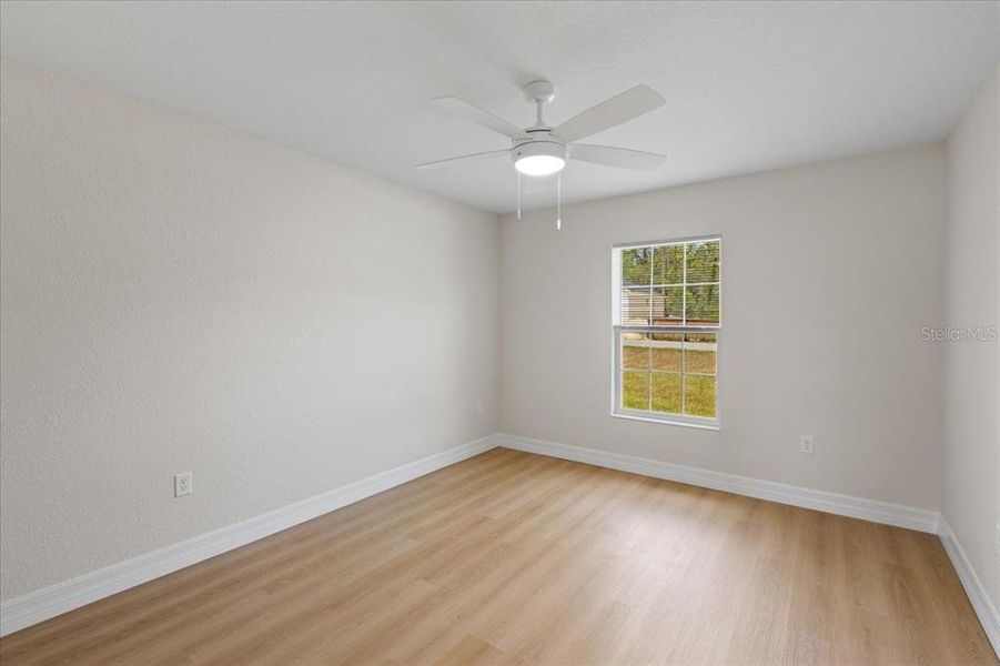 Spacious, unfurnished interior of a new home in , Citrus Springs (Image 38).