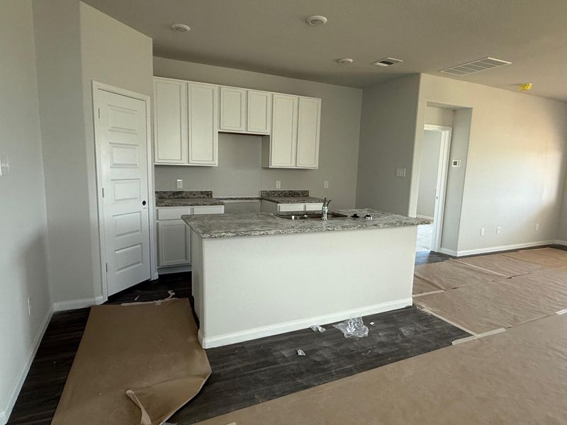 Image 10 of a home in Cliffstone Hills. Image 10 of a home in Cliffstone Hills.