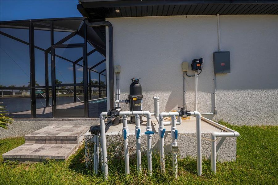 Exterior details and patio area of a home in , Port Charlotte (Image 4).