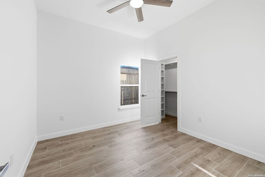 Spacious, unfurnished interior of a new home in , Selma (Image 24).