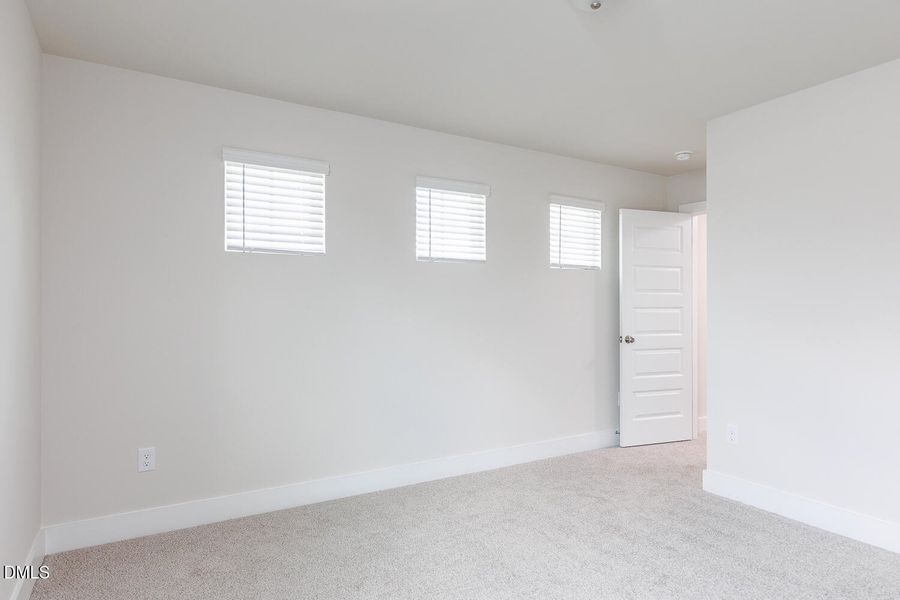 RDU_BeverlyPlace_Lot135_Redwood_QMI (33)