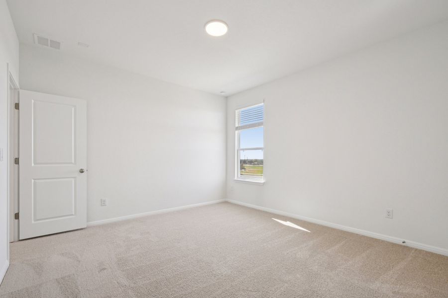 Spacious, unfurnished interior of a new home in Porter Country, Buda (Image 24). Spacious, unfurnished interior of a new home in Porter Country, Buda (Image 24).