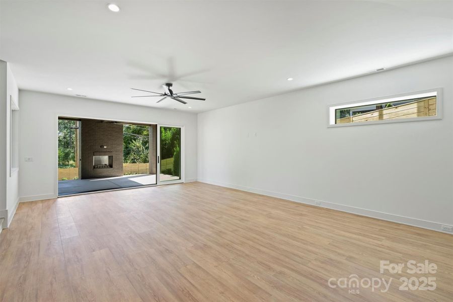 Spacious, unfurnished interior of a new home in , Charlotte (Image 19).