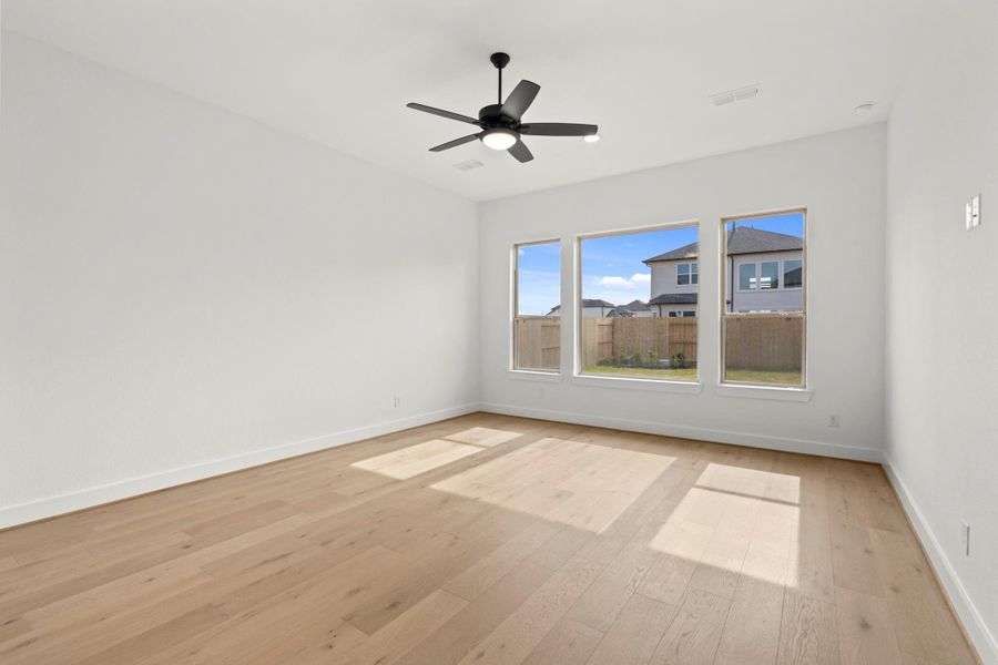 Spacious, unfurnished interior of a new home in Elyson 45' & 70', Katy (Image 32).