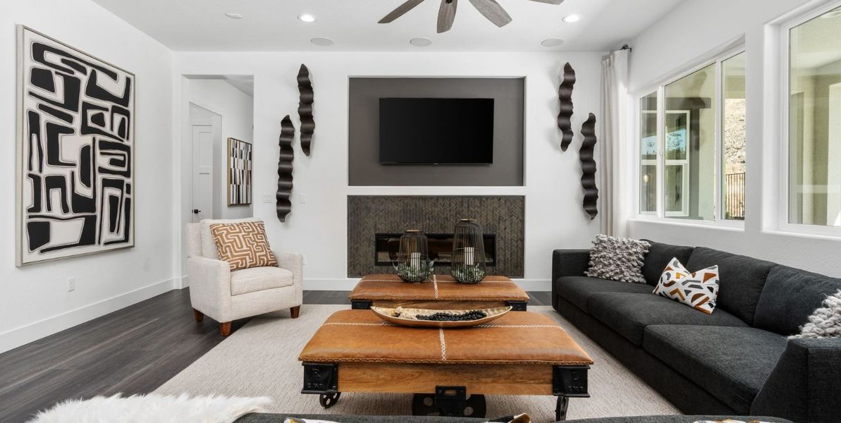 1440x724 Canyon Ridge Hilltop Sunflower Great Room