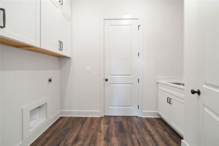 Furnished interior view inside a new home in , Ellijay (Image 15).