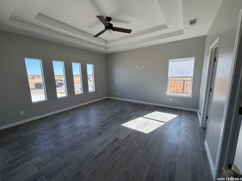 Spacious, unfurnished interior of a new home in , Eagle Pass (Image 12). Spacious, unfurnished interior of a new home in , Eagle Pass (Image 12).