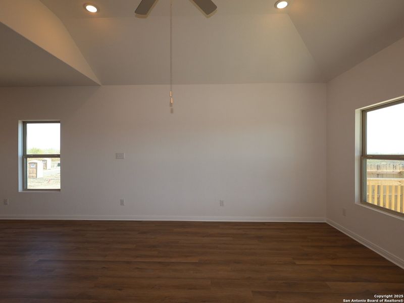 Spacious, unfurnished interior of a new home in Paloma Park, Converse (Image 23). Spacious, unfurnished interior of a new home in Paloma Park, Converse (Image 23).