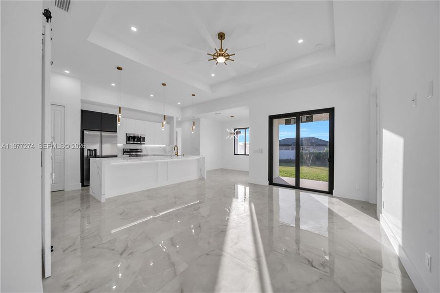 Spacious, unfurnished interior of a new home in , Cape Coral (Image 16).