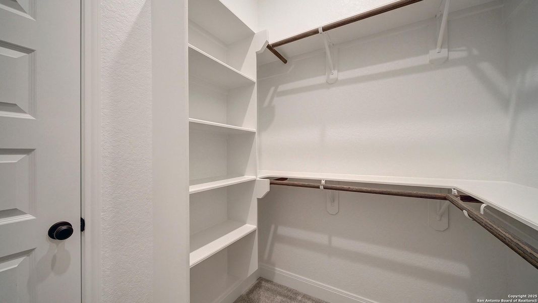 Spacious, unfurnished interior of a new home in Kallison Ranch 60', San Antonio (Image 12).