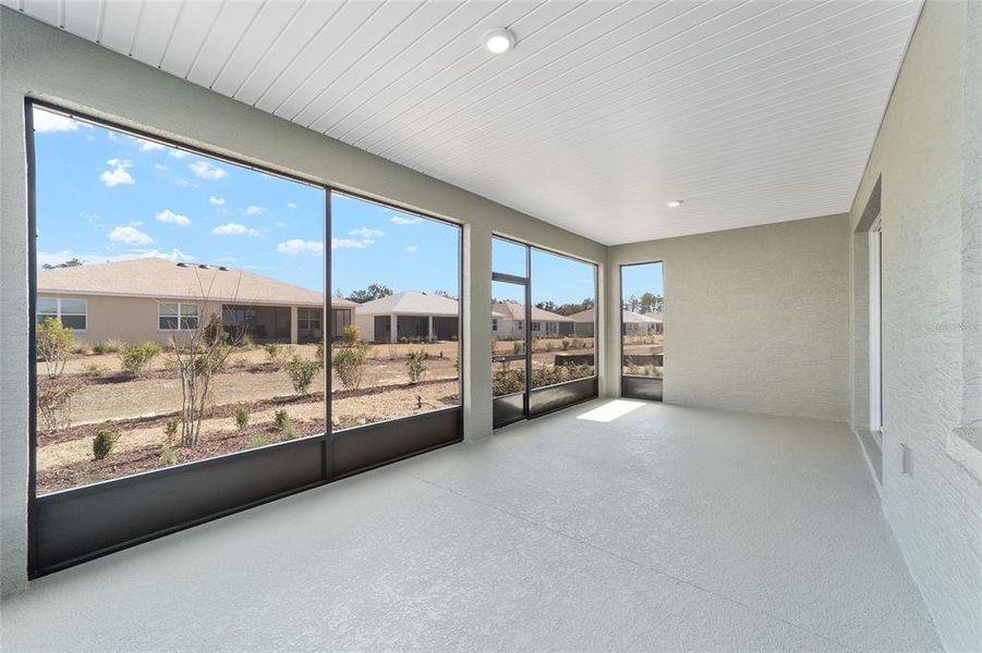 Exterior details and patio area of a home in , Ocala (Image 27).