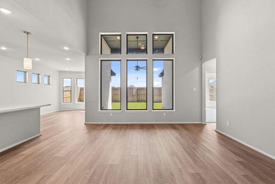 Spacious, unfurnished interior of a new home in Valencia, Manvel (Image 29). Spacious, unfurnished interior of a new home in Valencia, Manvel (Image 29).