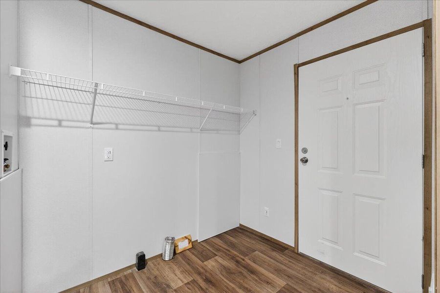 Spacious, unfurnished interior of a new home in , Walterboro (Image 29).