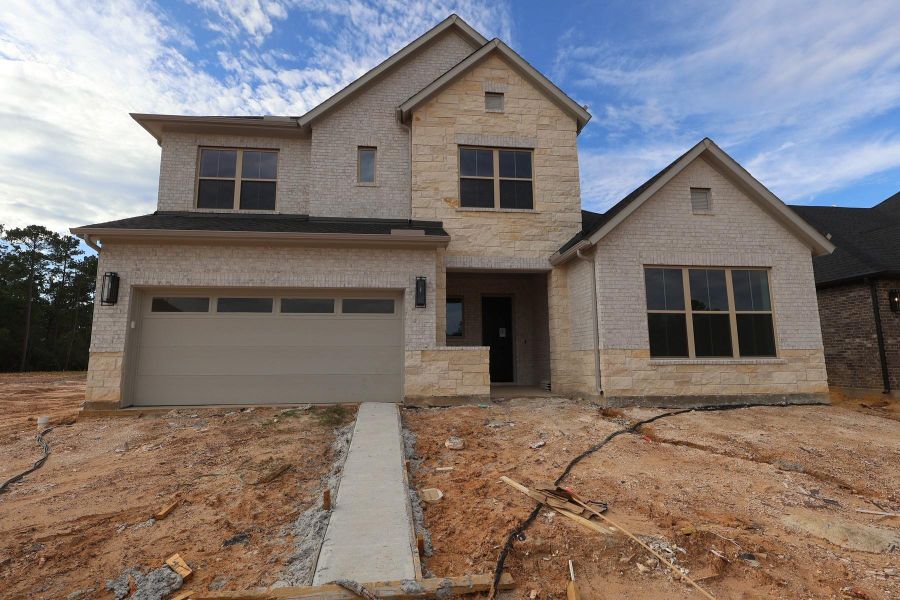 Welcome to The Daffodil by David Weekley Homes. **HOME ESTIMATED TO BE COMPLETE JUNE 2026**