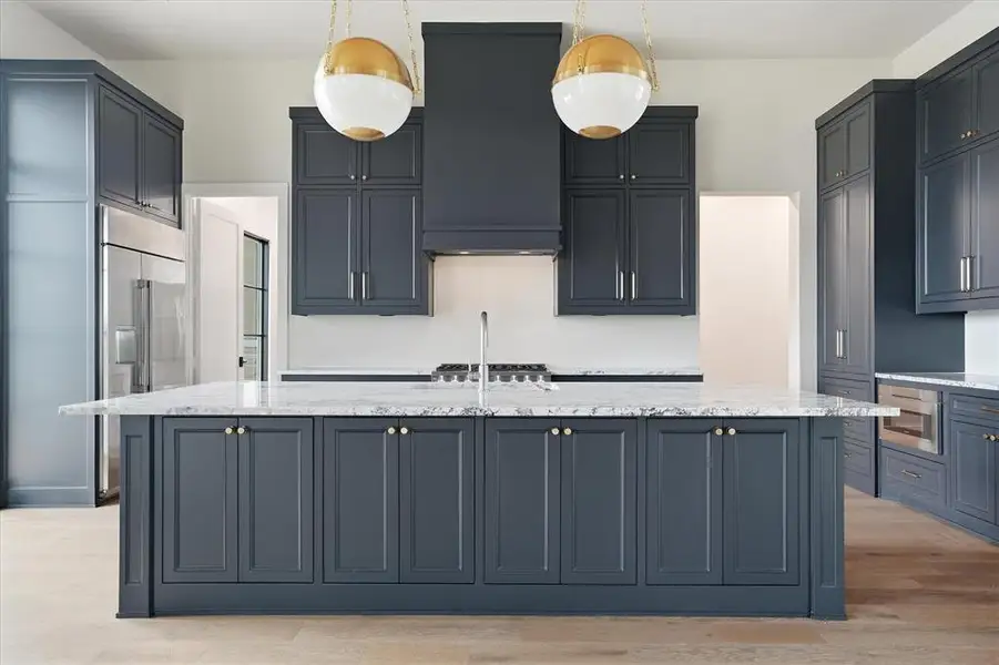 Furnished interior view inside a new home in , Strawn (Image 7).