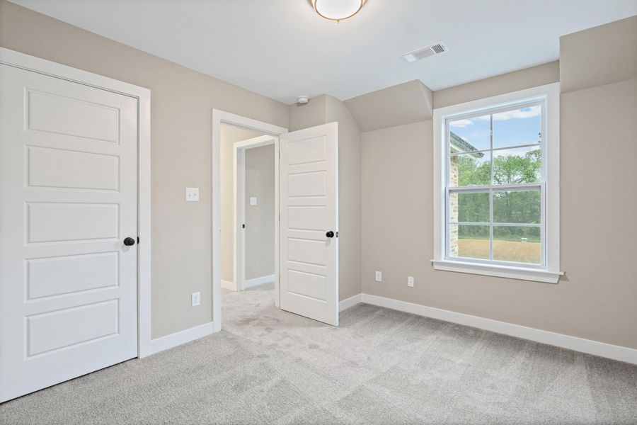 Spacious, unfurnished interior of a new home in Lockwood, Collierville (Image 29). Spacious, unfurnished interior of a new home in Lockwood, Collierville (Image 29).