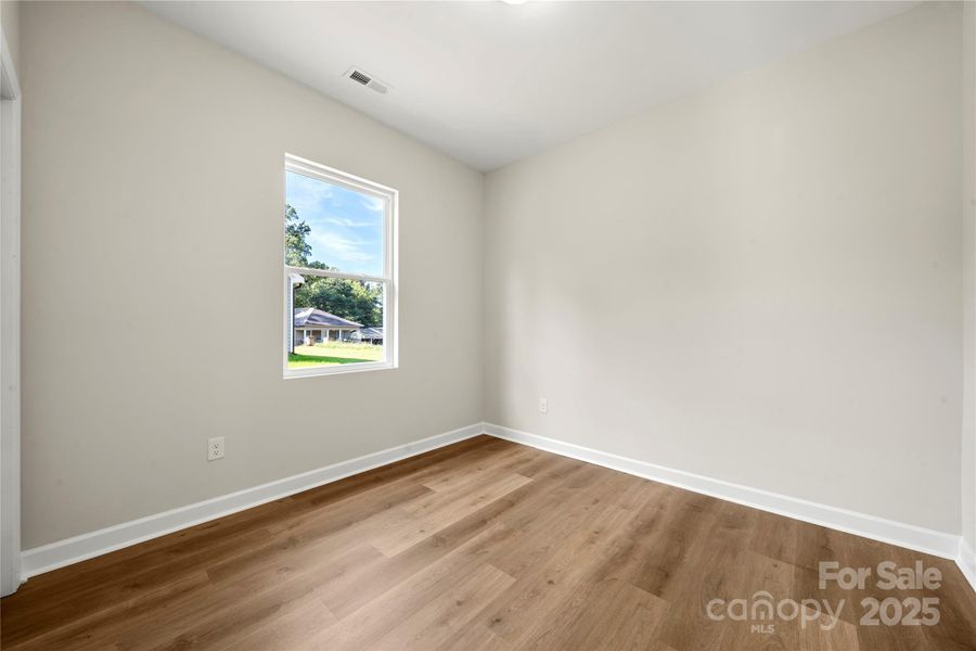 Spacious, unfurnished interior of a new home in , Shelby (Image 12).