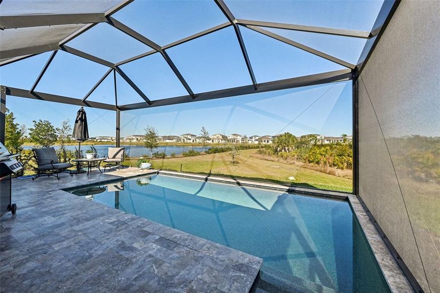 Exterior details and patio area of a home in , Venice (Image 4).