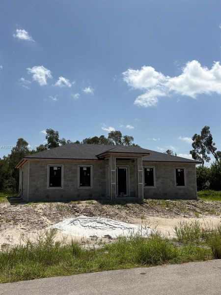 In-progress construction of a new home in , Lehigh Acres, FL (Image 7).
